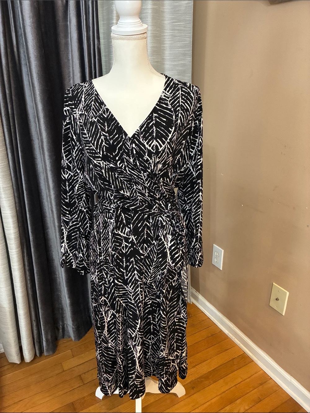 Black & White Long Sleeve Wrap Dress with Tie Waist